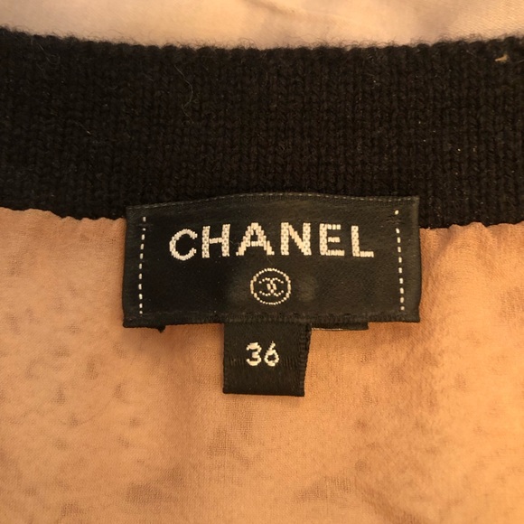 AUTHENTIC Classic CHANEL lined Dress never goes out of style. - Picture 3 of 8